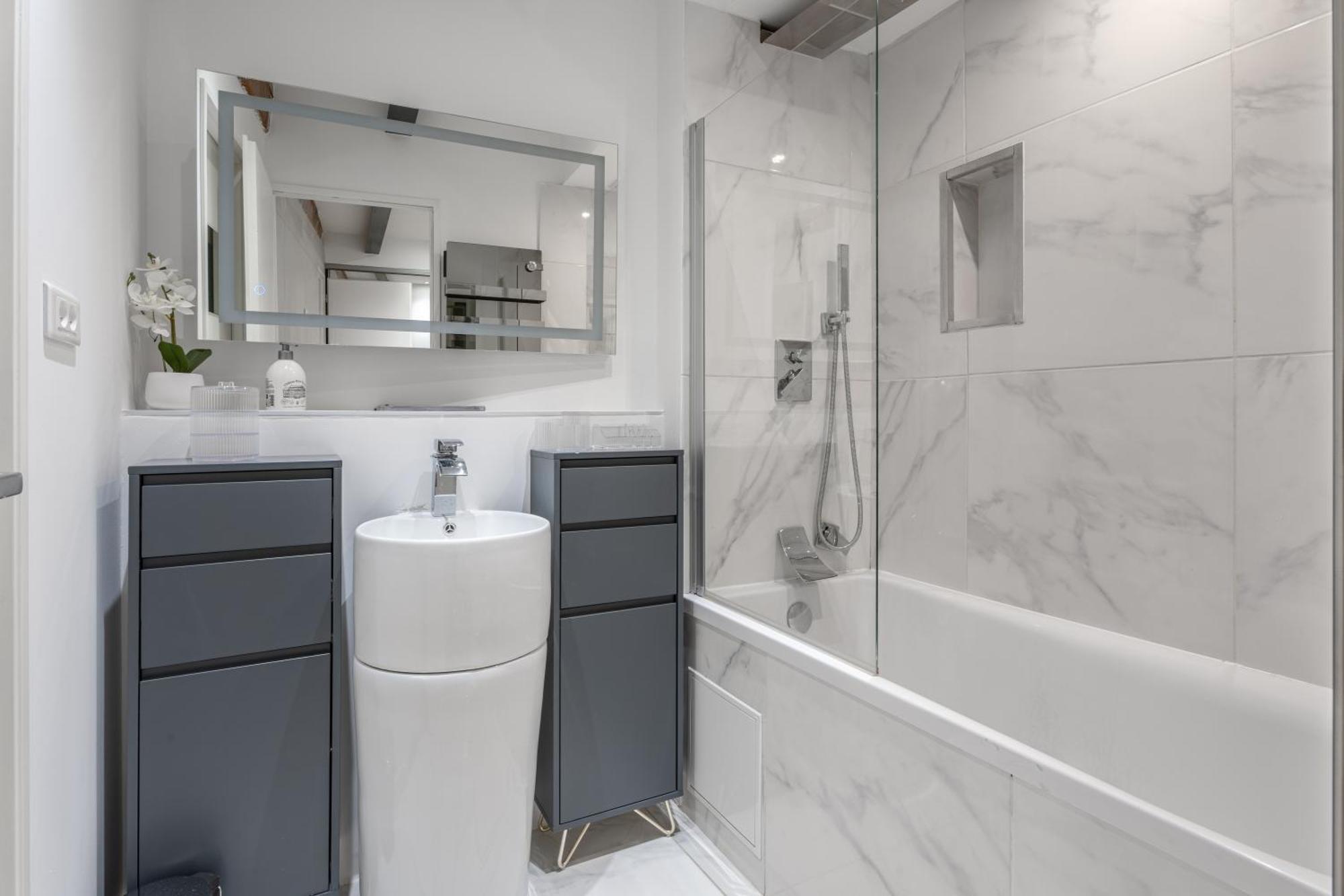 Le Yona Mirabeau - Appartement T3 Atypique Situe Dans Le Centre Ville Historique - Proche Rotonde Aix-en-Provence Luaran gambar
