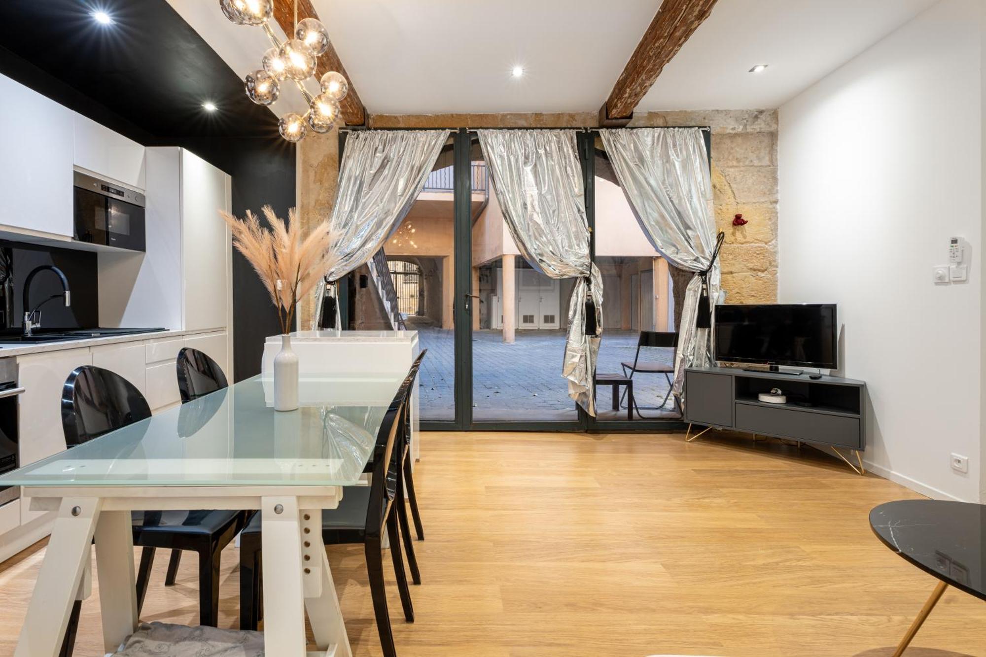 Le Yona Mirabeau - Appartement T3 Atypique Situe Dans Le Centre Ville Historique - Proche Rotonde Aix-en-Provence Luaran gambar